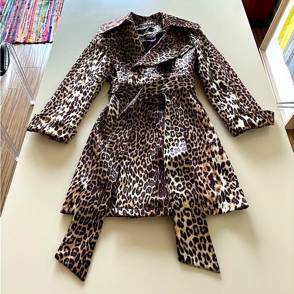 Leopard raincoat, beautiful, almost never worn. Very classy ! - Picture 6 of 6